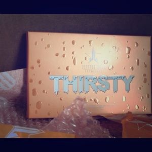 Jeffree Star Thirsty Palette